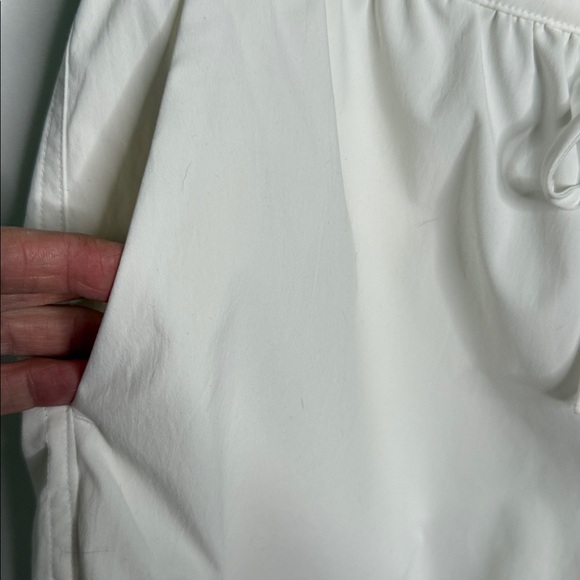 NWT Athleta drift poplin Bermuda pull on elastic waist UV 40% shorts sz M - Picture 4 of 7